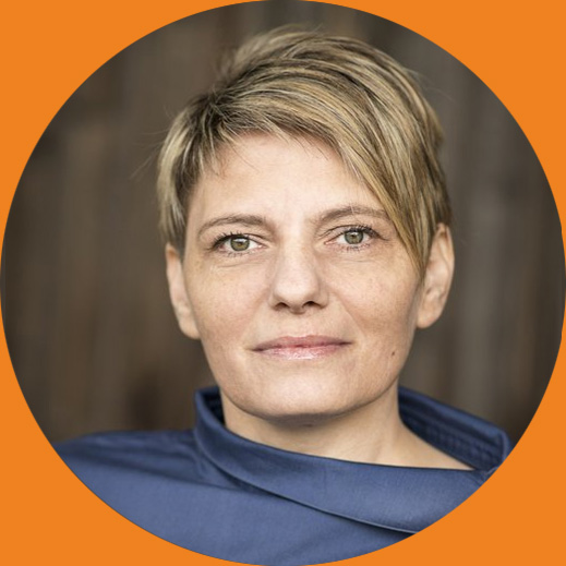Deine neue Chefin Karin Schön Deine neue Chefin Karin Schön